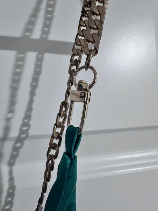 Showpo Chain Strap Plunge Bias Cut Satin Maxi Dress - Emerald Green - Size 6 - Picture 3 of 6